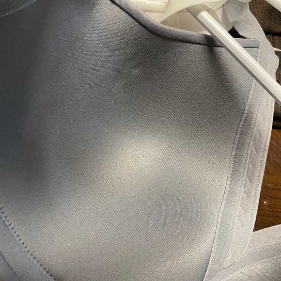 NWT Bras - Picture 3 of 4